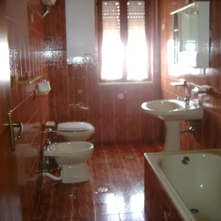 Grande Di 250 Metri Dal Mare Apartment
